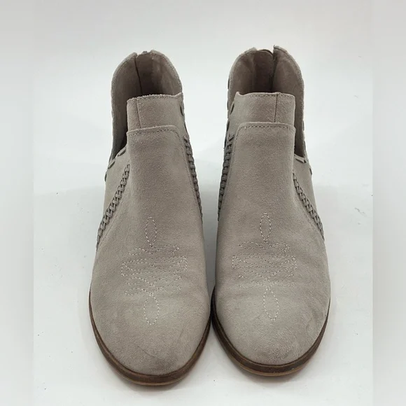 Vince Camuto Gray Suede Presita Ankle Booties Western Size 8 or 38.5